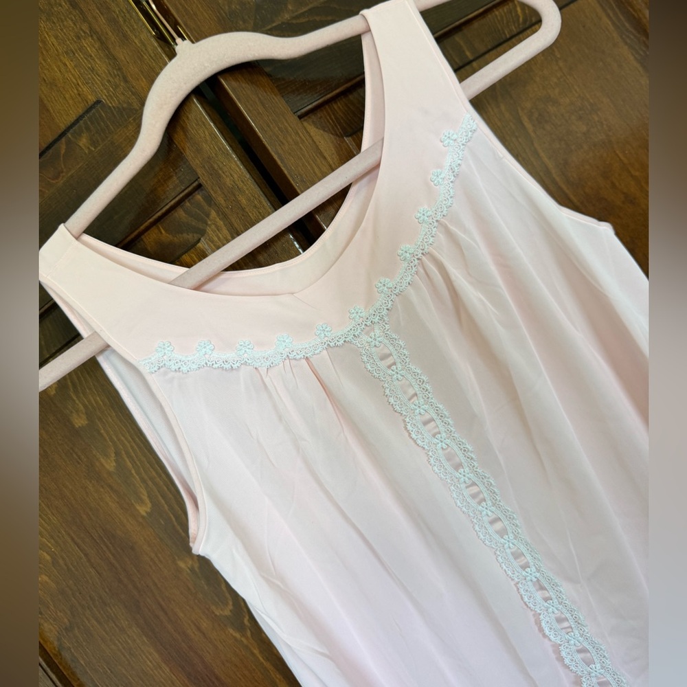 Lorraine late 1960s Nightgown with Victorian inspired elegance-Cottagecore